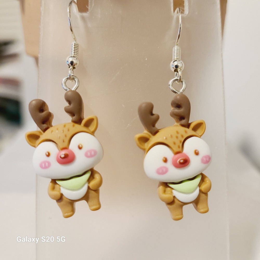 Handmade Cute Reindeer Christmas Earrings Holiday Dangle Jewelry Gift NEW